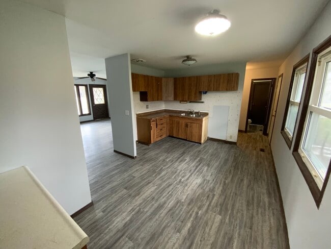 Building Photo - 1001 E Seminary St