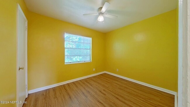 Building Photo - 1750 Lawson Rd
