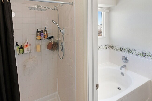 Building Photo - 6994 Ketchum Dr