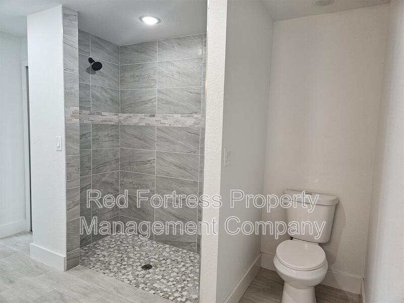 Building Photo - 22 NW 23rd Ave