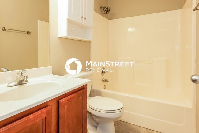 Building Photo - 4 Bedroom Pet-Friendly Home in Fairburn, GA with Main Street Renewal