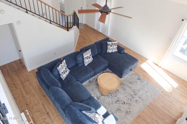 Building Photo - 3113 E Topeka Dr