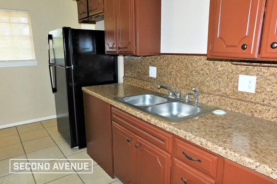 Building Photo - 1129 NW 103rd St