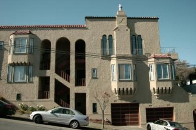 Building Photo - 1695 12th Ave