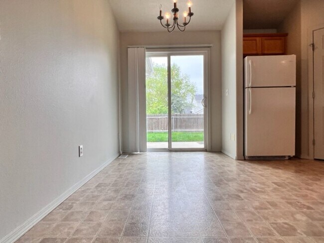 Building Photo - Beautiful single level home in Meridian with Community Pool!!