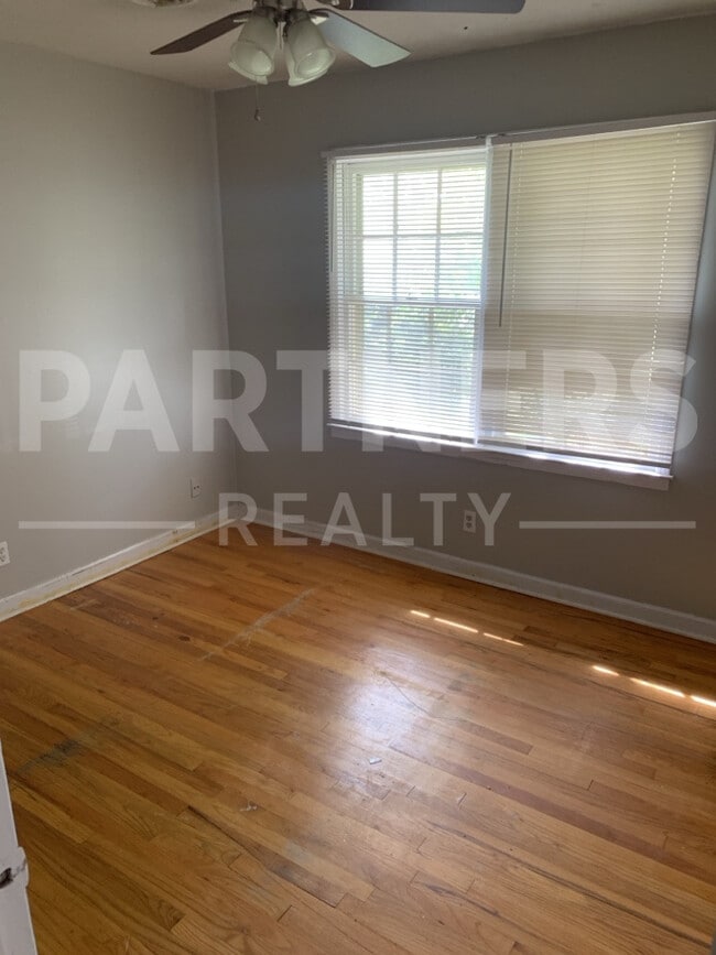 Building Photo - 3333 Carter Hill Rd