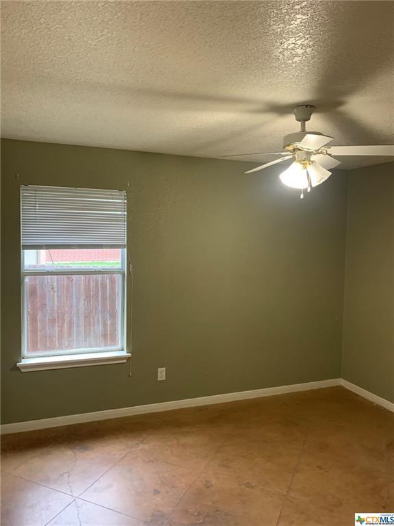 Building Photo - 1625 Pontotoc Trce