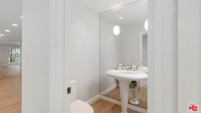 Building Photo - 22540 Margarita Dr