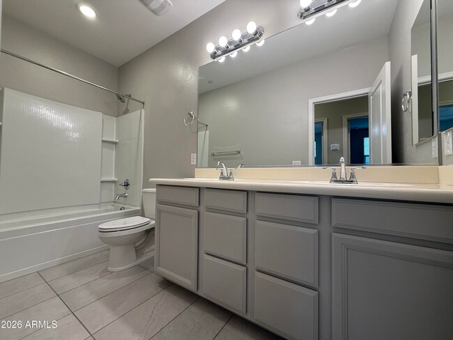 Building Photo - 2661 S Sulley Dr