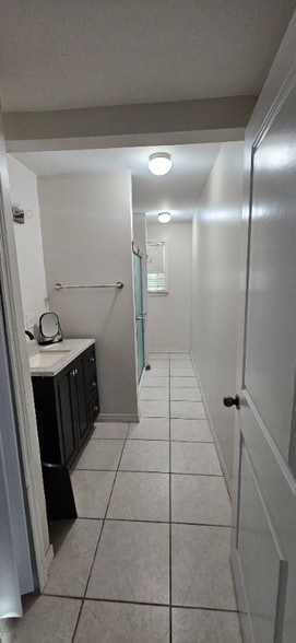 Building Photo - 4310 Garden Rd