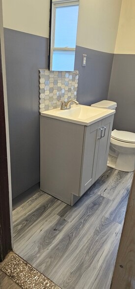 Building Photo - 1719 Central St