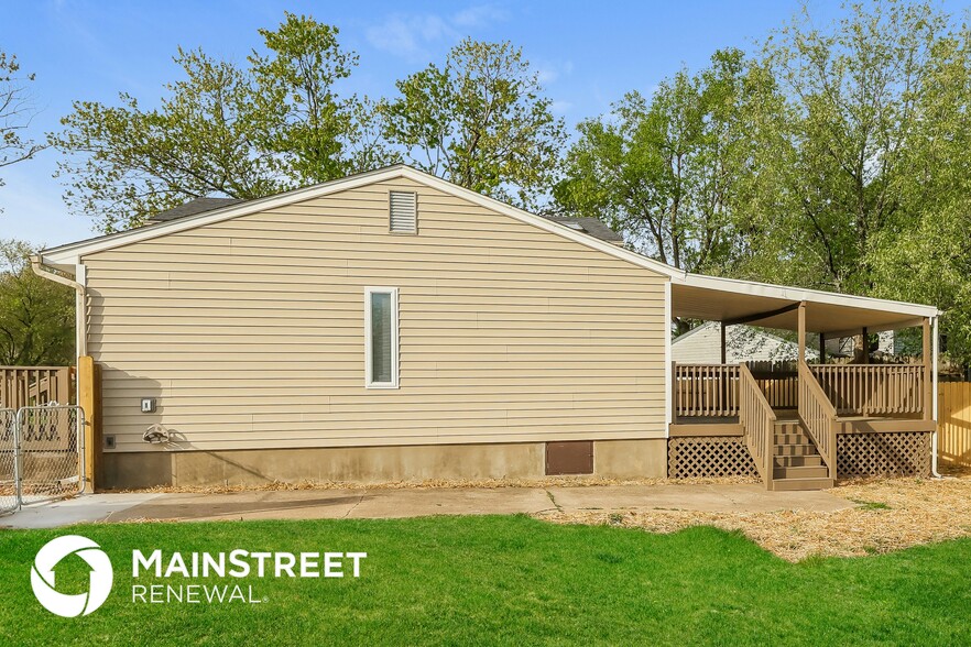 Building Photo - 9420 Wood Hollow Rd