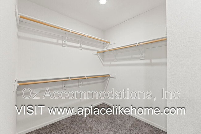 Building Photo - 217 McGee St