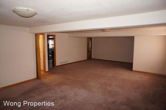 Building Photo - 3 br, 3 bath House - 5177 S. Liverpool Way...