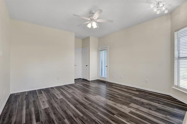 Building Photo - 2164 Tanglewood Blvd