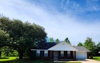 Building Photo - ****AVAILABLE NOW****