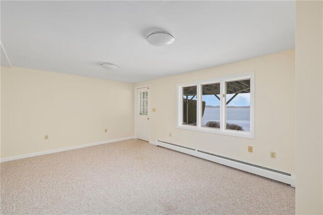 Building Photo - 79 Boyce Ave