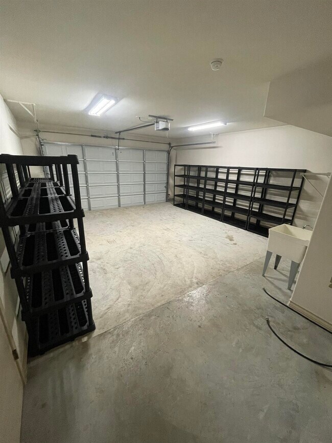 Building Photo - 2306 Leo Reyes Ct