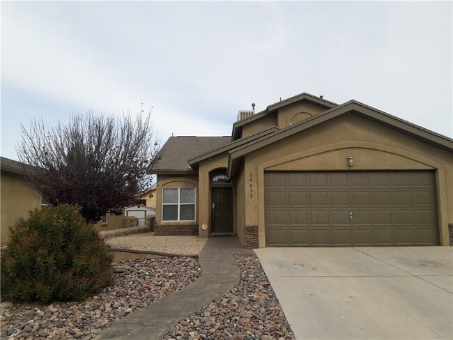 Building Photo - 14025 Tierra Vianey Dr
