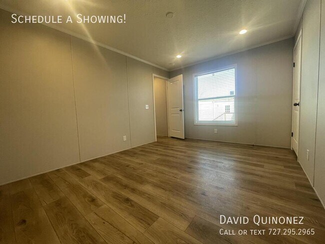 Building Photo - 701 Mill St