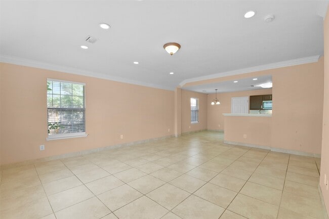 Building Photo - 9230 Eaglewood Spring Dr