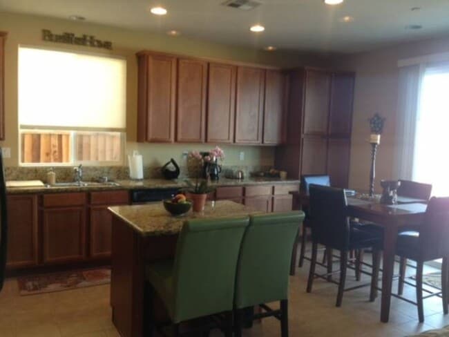 Building Photo - Beautiful Bay Point Home