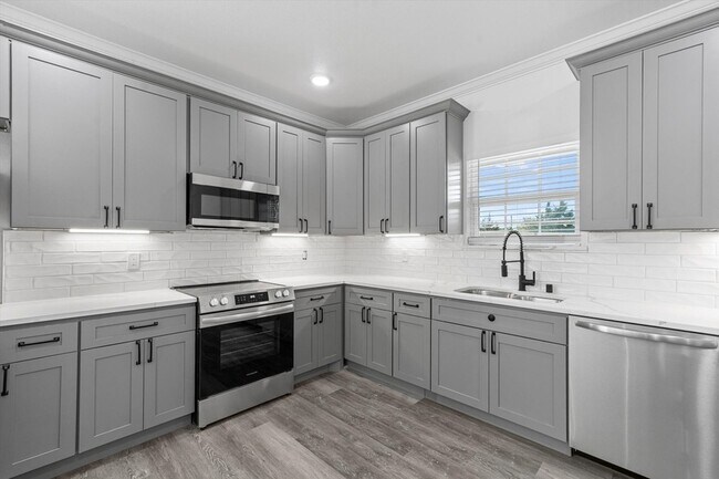 Building Photo - 162 Pelican Dr
