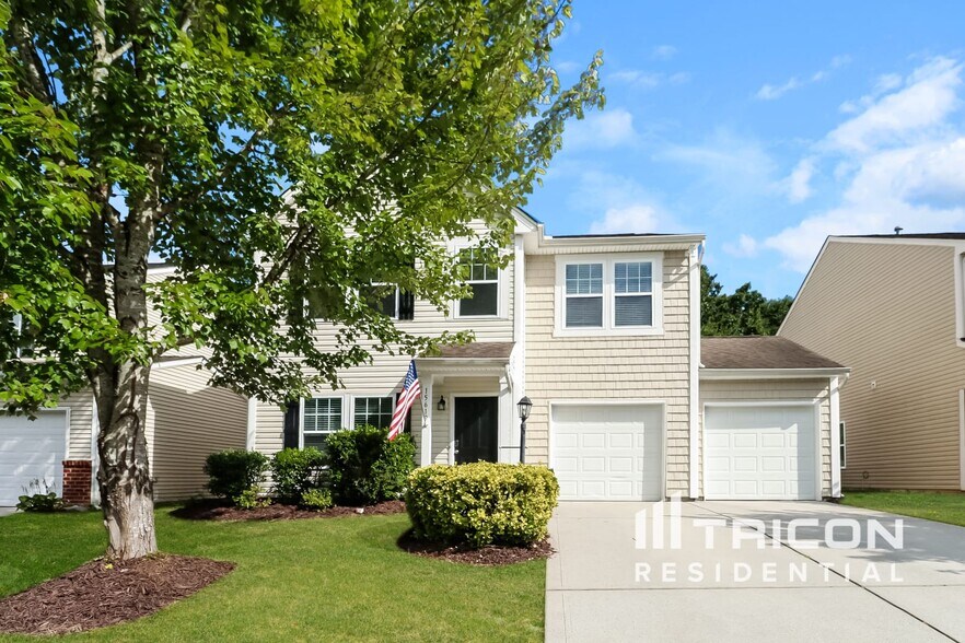 Primary Photo - 15619 Lakepoint Forest Dr