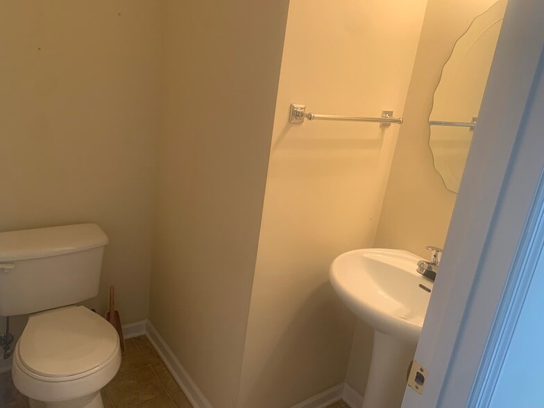 Bath room - 6406 Granite Hill Ln