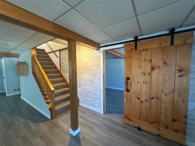 Building Photo - 41 Kenilworth Rd