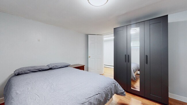 Building Photo - Fully Renovated 4BR/1.5BA on Science Hill | New Everything | Steps to Yale