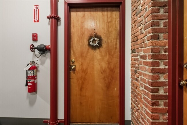 Building Photo - 130 Fulton St