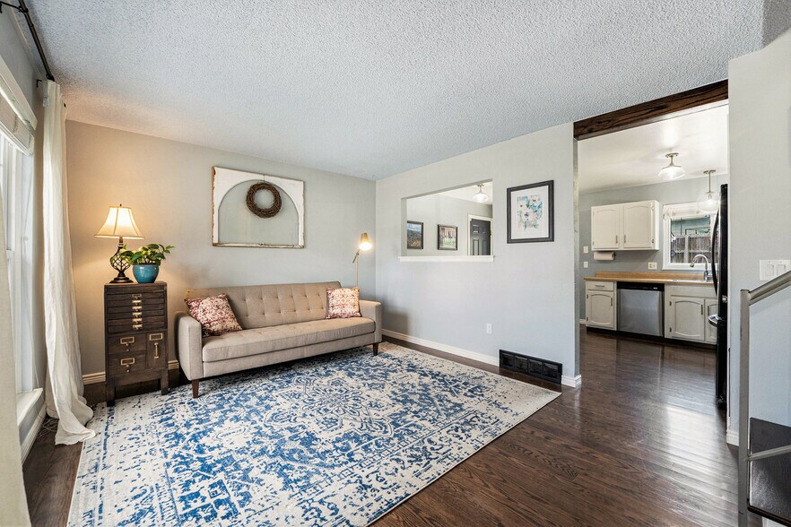 Building Photo - 8194 W 93rd Cir