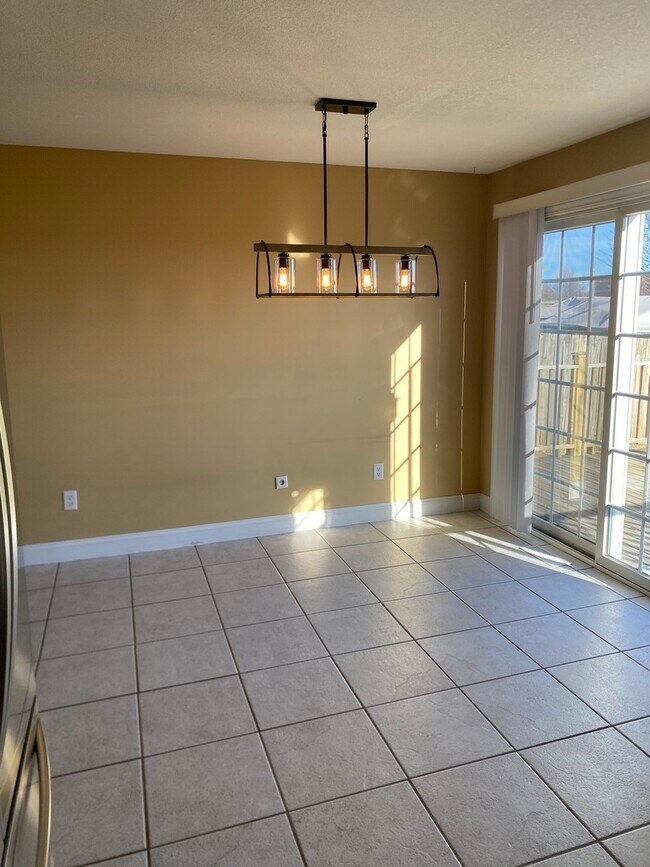 Building Photo - 1835 Marina Dr