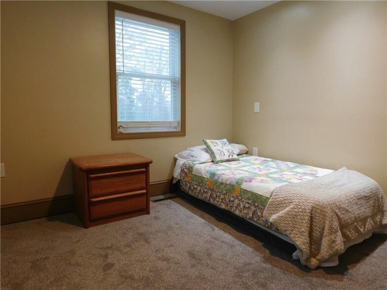 Building Photo - 164 Colvintown Rd