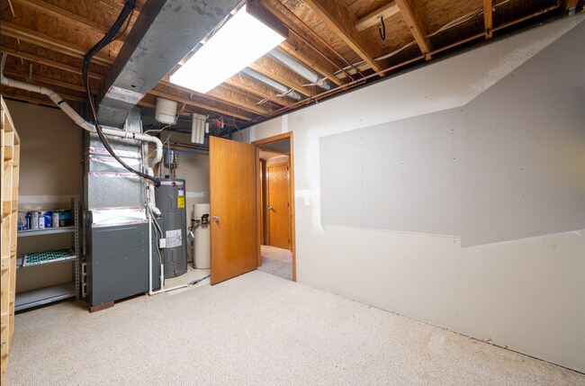 Building Photo - 1202 E 61st St