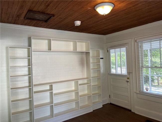 Building Photo - 1603 Tallulah St NW