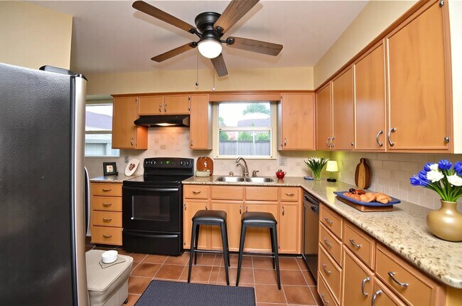 Building Photo - 20807 Westgreen Ct