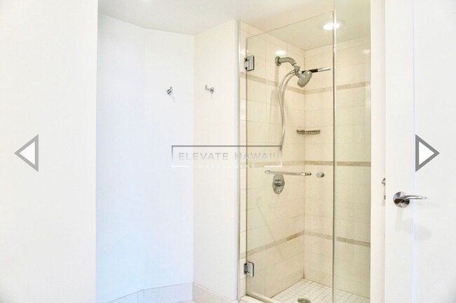 Building Photo - BEAUTIFUL 2 BEDROOM UNIT AT KOOLANI WITH 2...