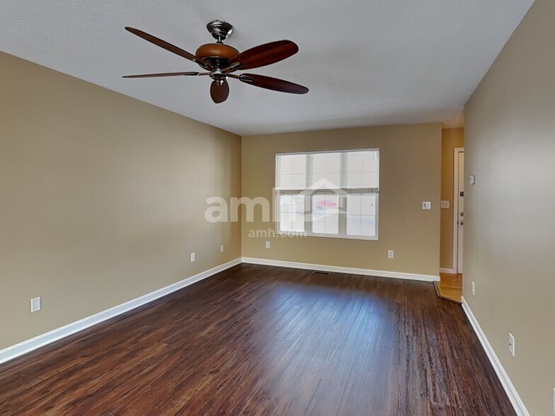 Building Photo - 1031 Buddleia Ct