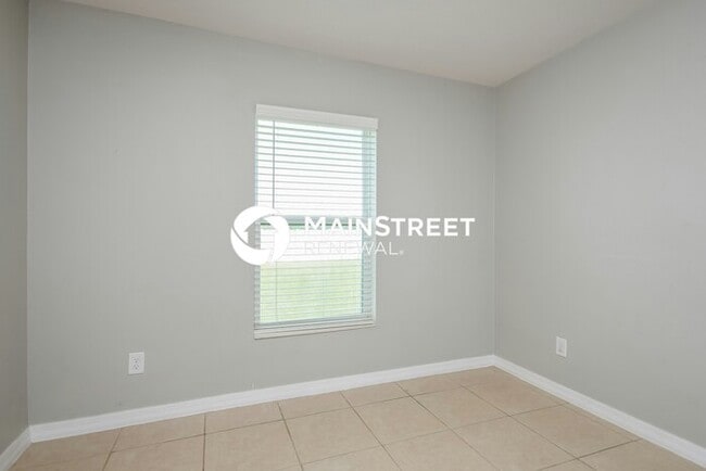 Building Photo - 3 Bedroom Pet-Friendly Home in Dundee, FL with Main Street Renewal