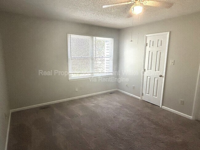 Building Photo - 1410 Kent Rd