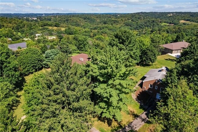 Building Photo - 359 Dorseyville Rd