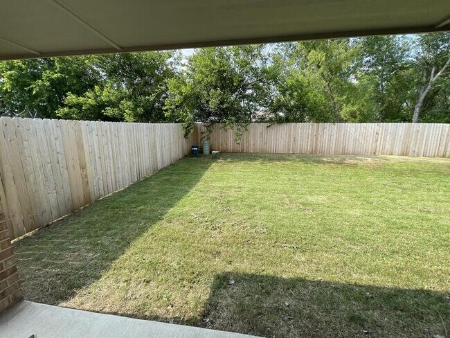 Building Photo - 1105 Osprey Dr