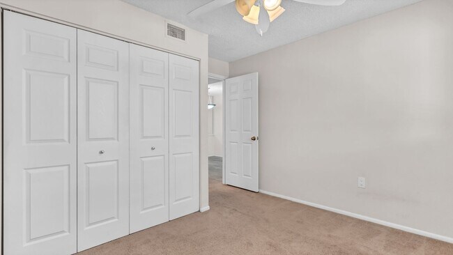 Building Photo - 5668 Baywater Dr