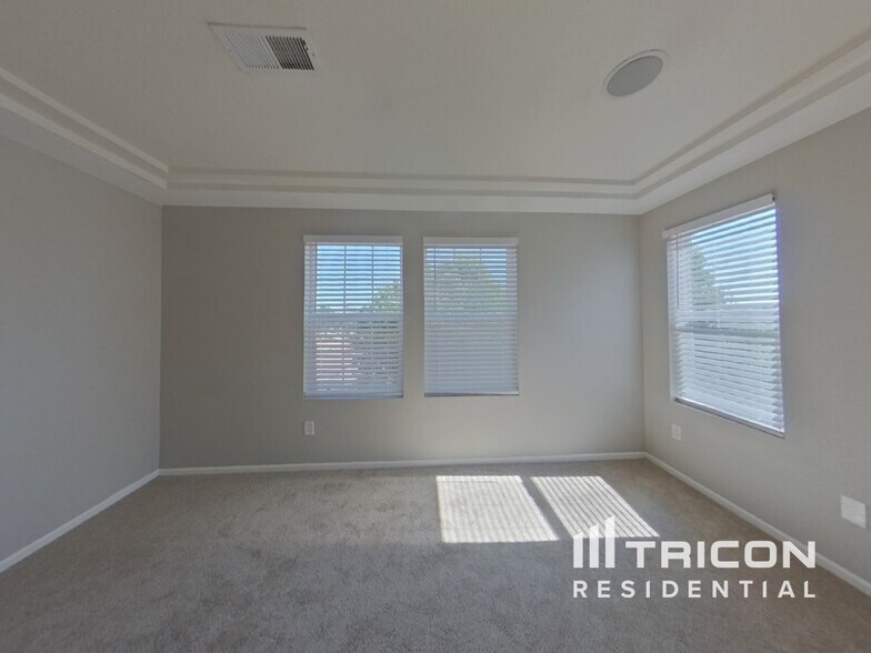 Building Photo - 7583 Talus Ridge Dr