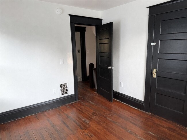 Building Photo - 52 Winterroth St