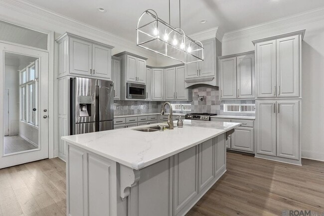 Building Photo - 17331 Fox Glove Ave