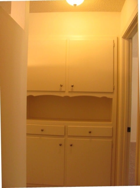 Building Photo - NE ENCHANTED MESA 3/BD 2/BA 2/CG