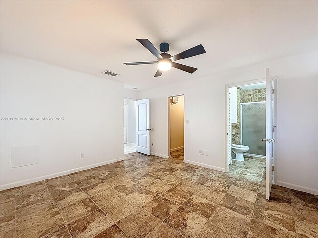 Building Photo - 17372 NW 76th Ct